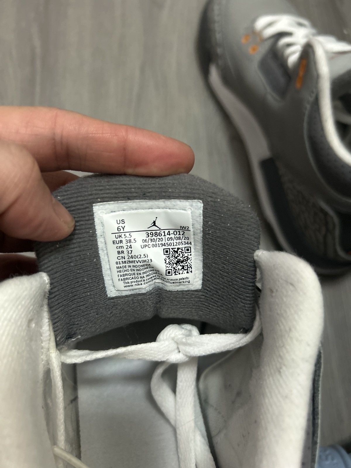 Jordan Brand Jordan 3 Cool Grey GS Size 6 Size US 6 / EU 39 - 6 Thumbnail
