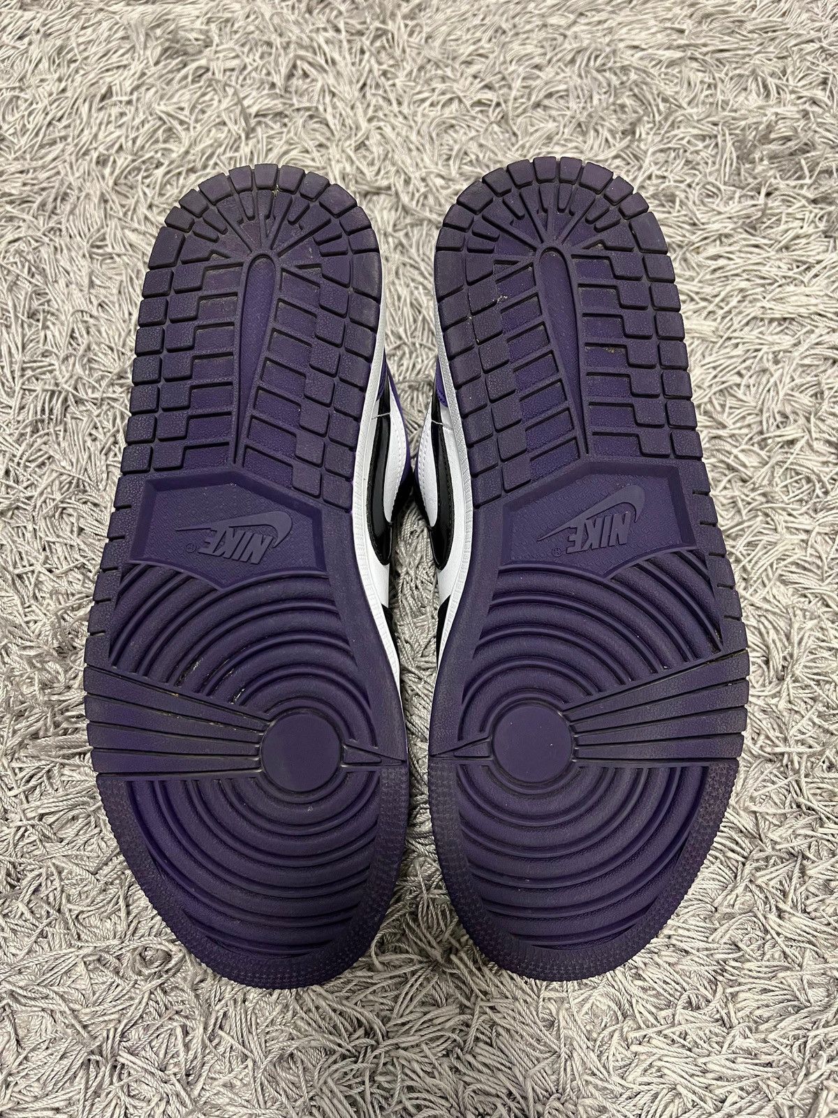 Nike Jordan 1 Low Court Purple Size US 9 / EU 42 - 5 Thumbnail