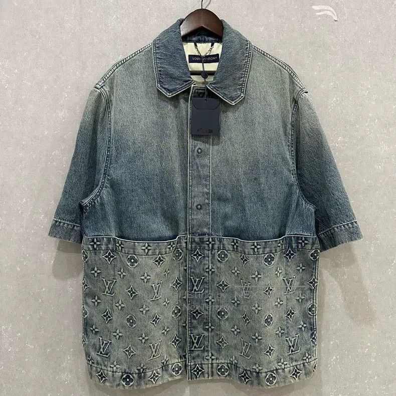 Louis Vuitton Louis Vuitton Washed Blue Denim Short Sleeve Size US L / EU 52-54 / 3 - 1 Thumbnail
