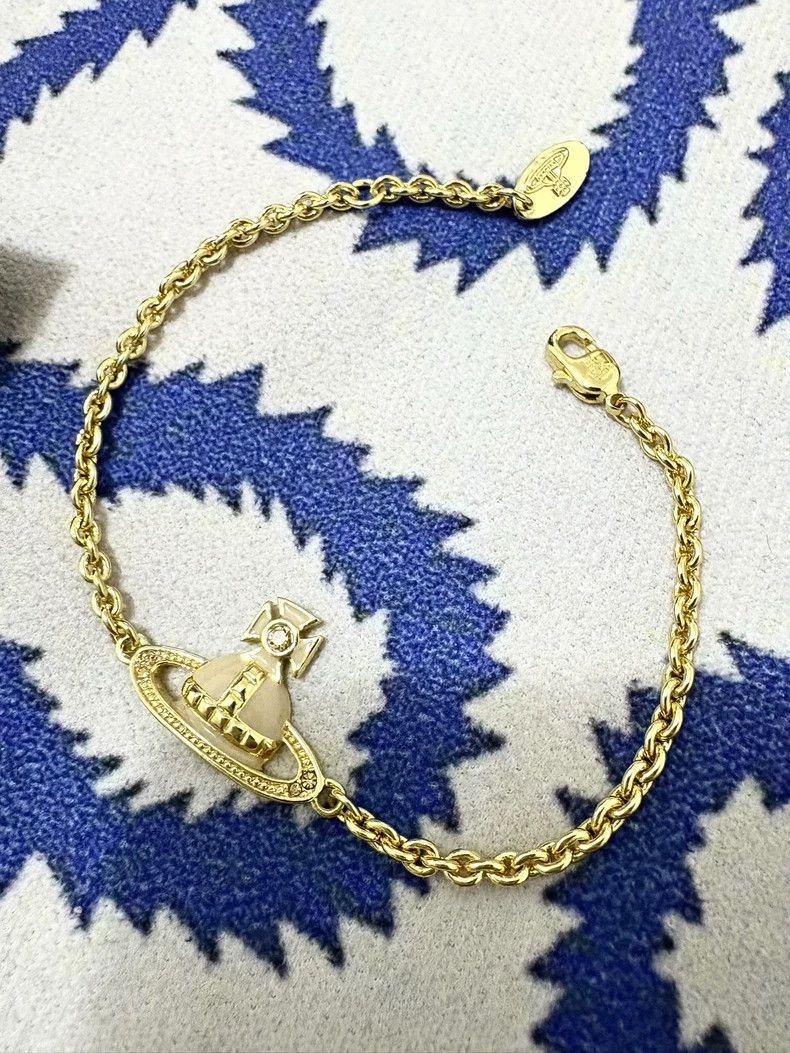Vivienne Westwood Vivienne Westwood Mid-old white enamel clay star bracelet Size ONE SIZE - 3 Thumbnail