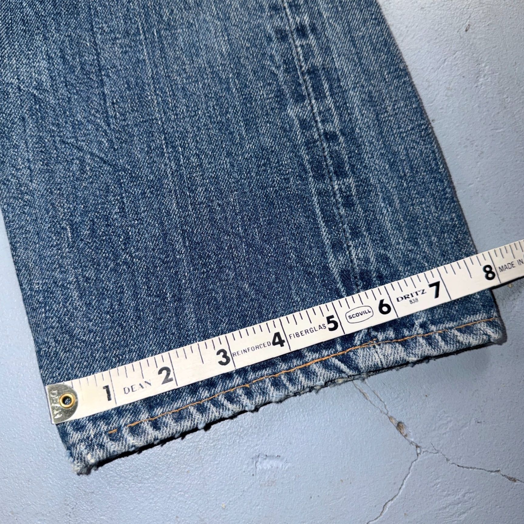 Levi's VINTAGE Levi's 501 Jeans 70s 80s USA Light Wash Classic Straight 31x33 5-Pocket Denim Button USA Mens Blue Light Distressed Regular Coat? Size US 31 - 4 Thumbnail