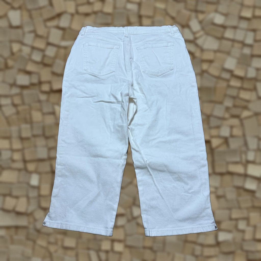 Gloria Vanderbilt Gloria Vanderbilt Amanda Jeans Capris White 12 Regular Stretch Denim 5-Pocket Pressed Rise High Ladies Womens Size 34" / US 12 / IT 48 - 1 Thumbnail