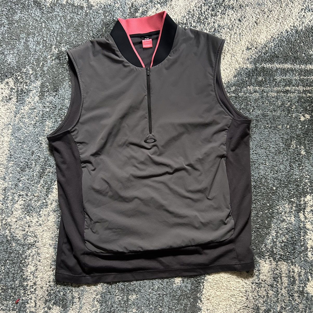 Oakley 2018 BUBBA WATSON YKK QUARTERZiP PRiMALOFT GOLF VEST BLiNK Size US XL / EU 56 / 4 - 1 Thumbnail