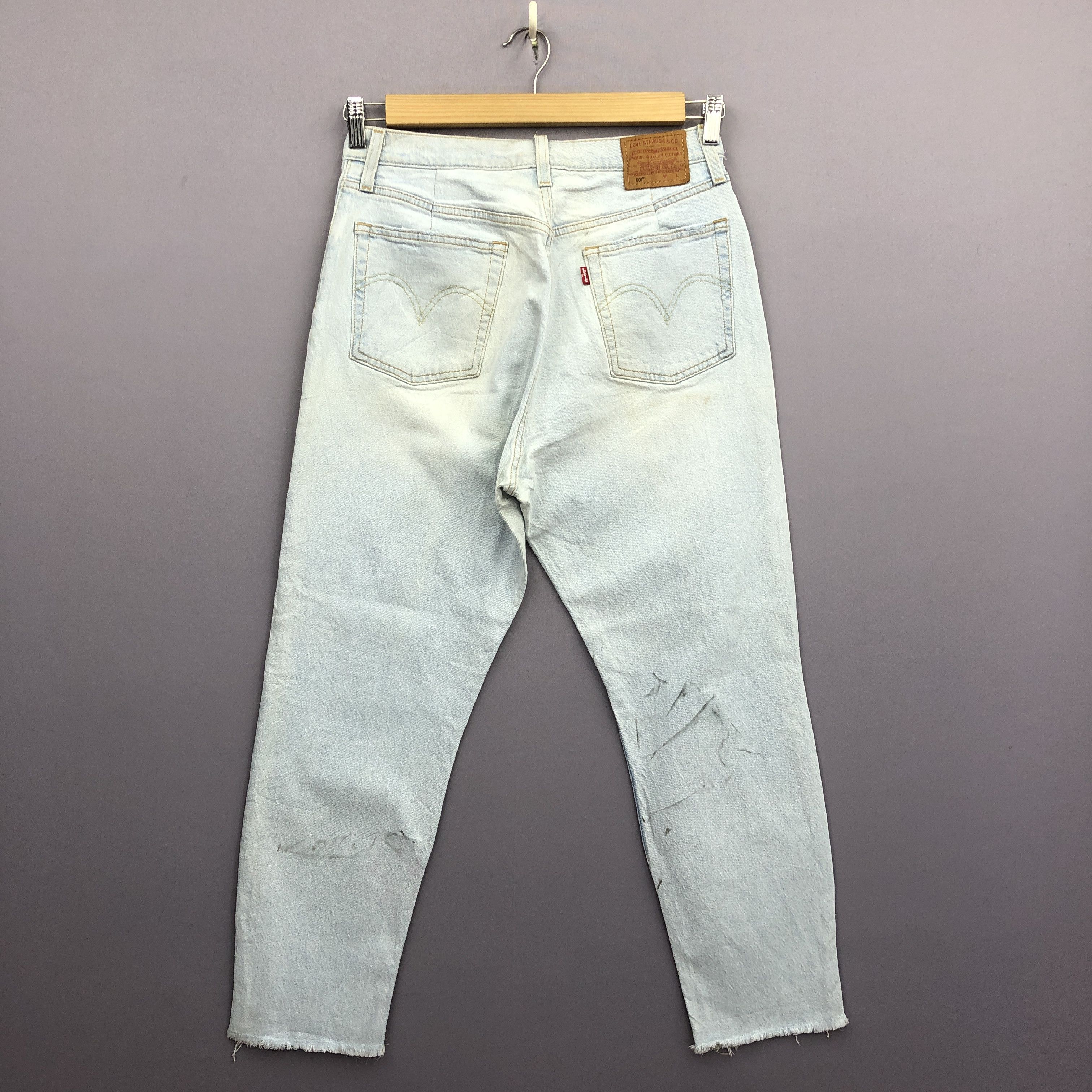 Levi's Vintage Levis 501 Sun Faded Light Wash Jeans Ripped Denim Size 28" / US 6 / IT 42 - 2 Thumbnail