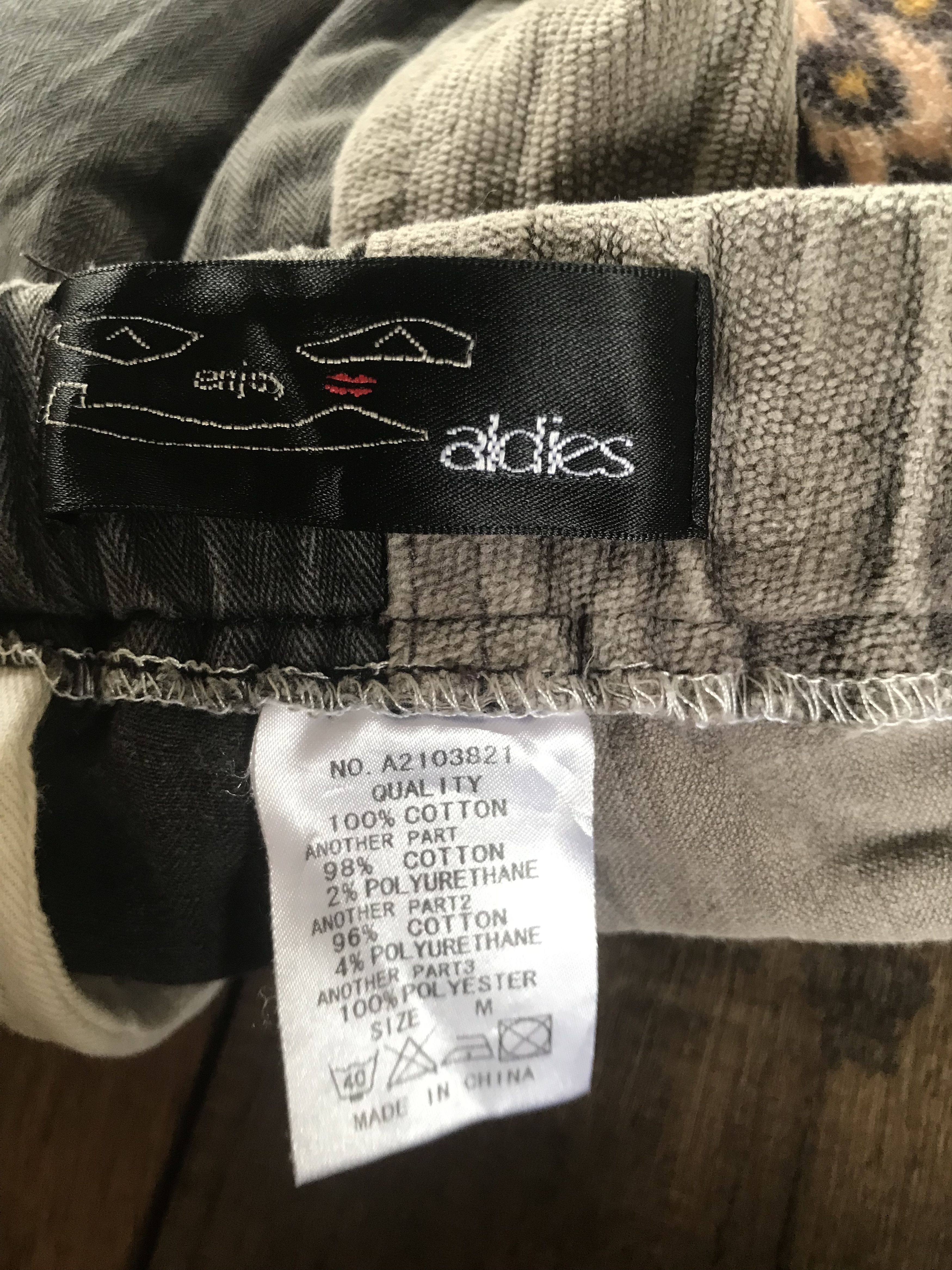 Aldies Short pants japenese brand Size US 32 / EU 48 - 16 Thumbnail