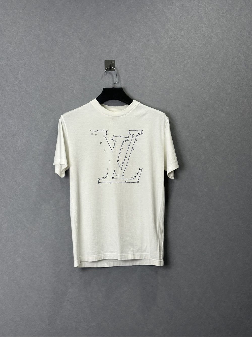 Louis Vuitton Louis Vuitton Dot-to-dot Logo T-Shirt Size S Size US S / EU 44-46 / 1 - 1 Thumbnail
