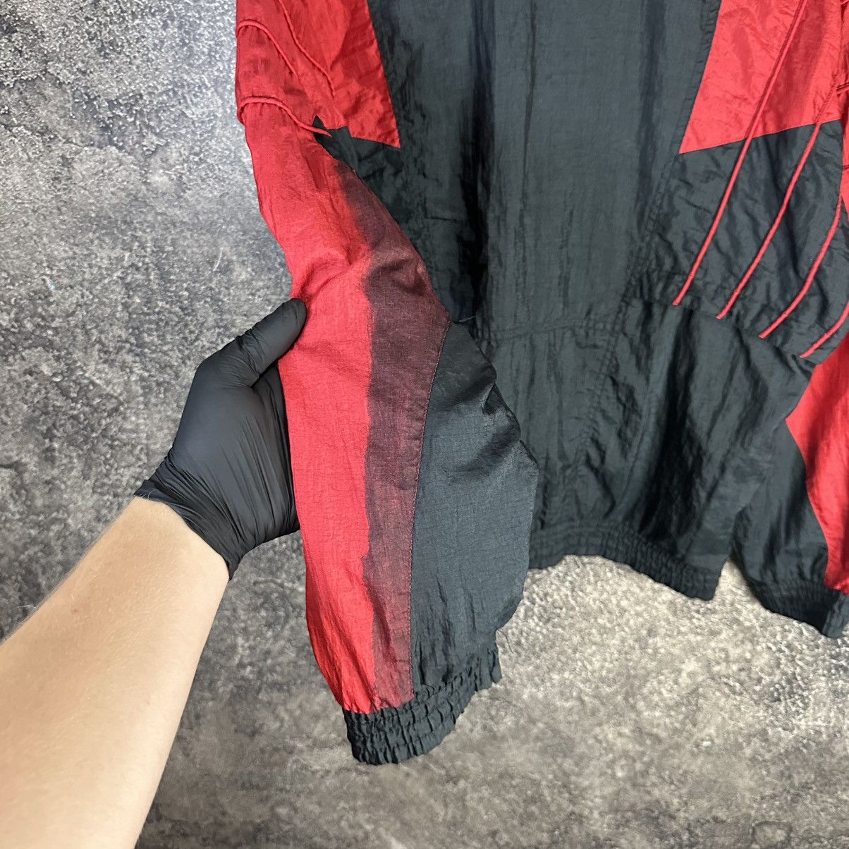 Nike Vintage Very Rare Nike x Jordan Track Jacket Size M / US 6-8 / IT 42-44 - 19 Thumbnail