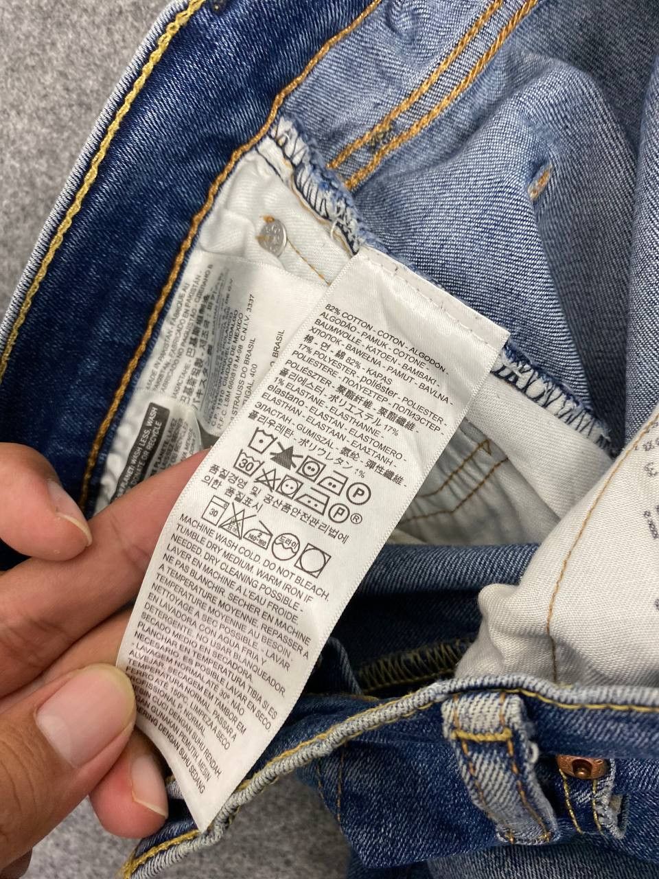 Levi's levis 501 distressed denim nice design Size US 32 / EU 48 - 13 Thumbnail