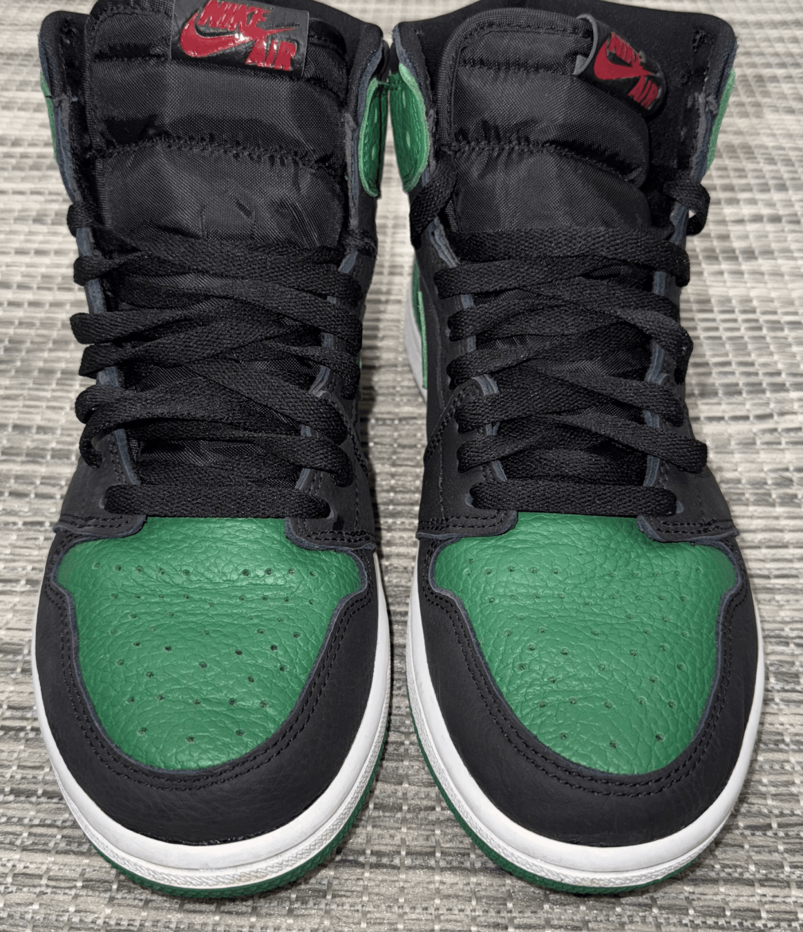 Jordan Brand Air Jordan 1 "Pine Green 2.0" Size US 8.5 / EU 41-42 - 3 Thumbnail