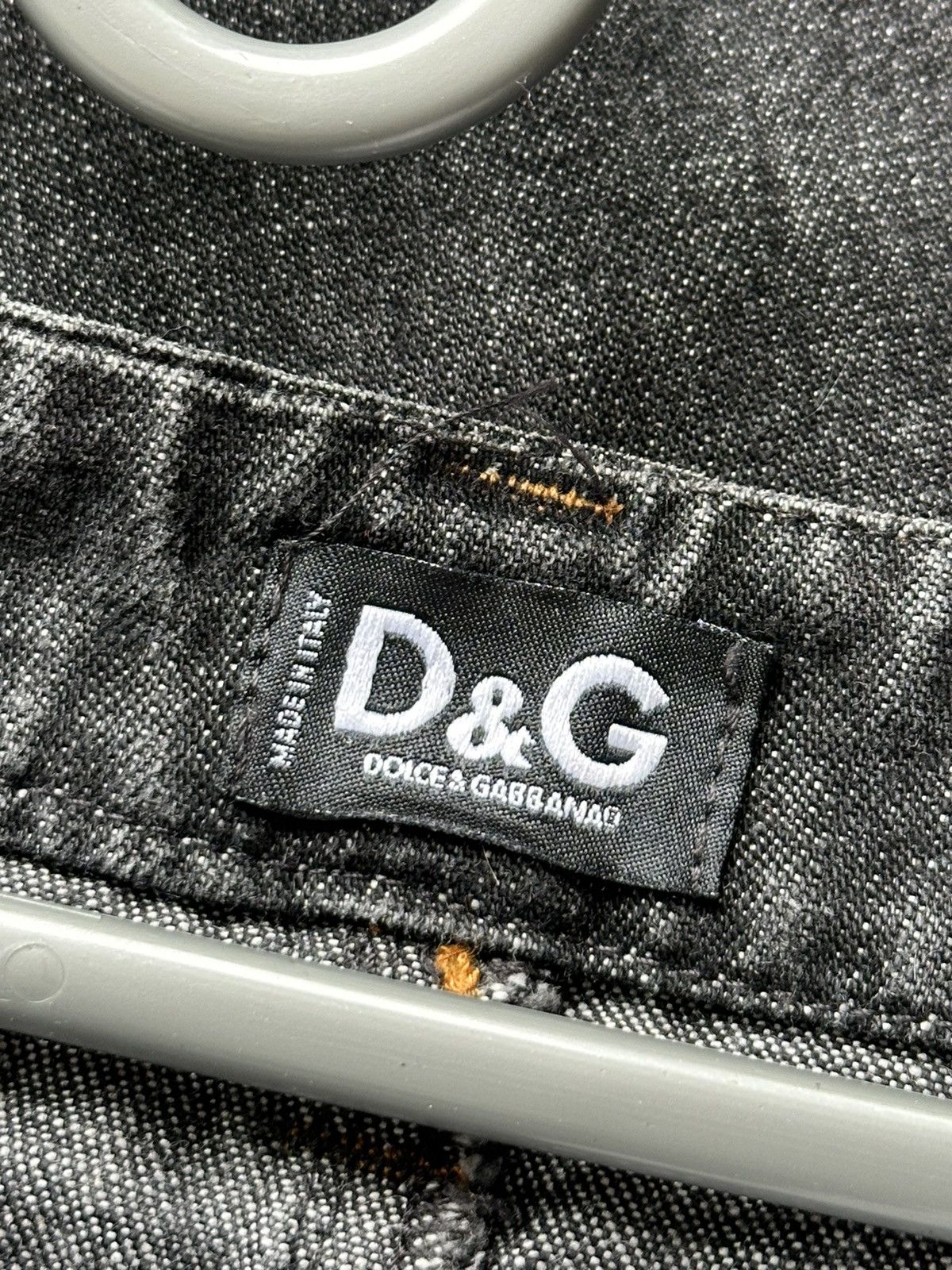 Dolce & Gabbana VTG Dolce & Gabbana Denim Pockets Mini Skirt Black Size 30 Size 30" / US 8 / IT 44 - 11 Thumbnail