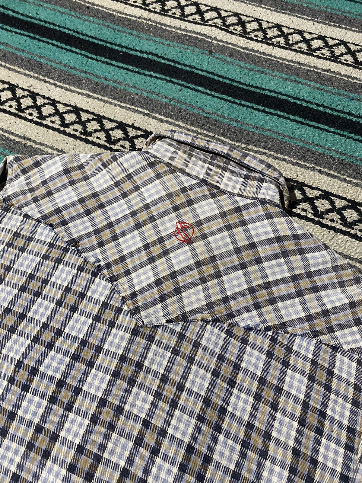 Lost Enterprises 2000s Lost Enterprises - Distressed Western Flannel Shirt Size US M / EU 48-50 / 2 - 10 Thumbnail