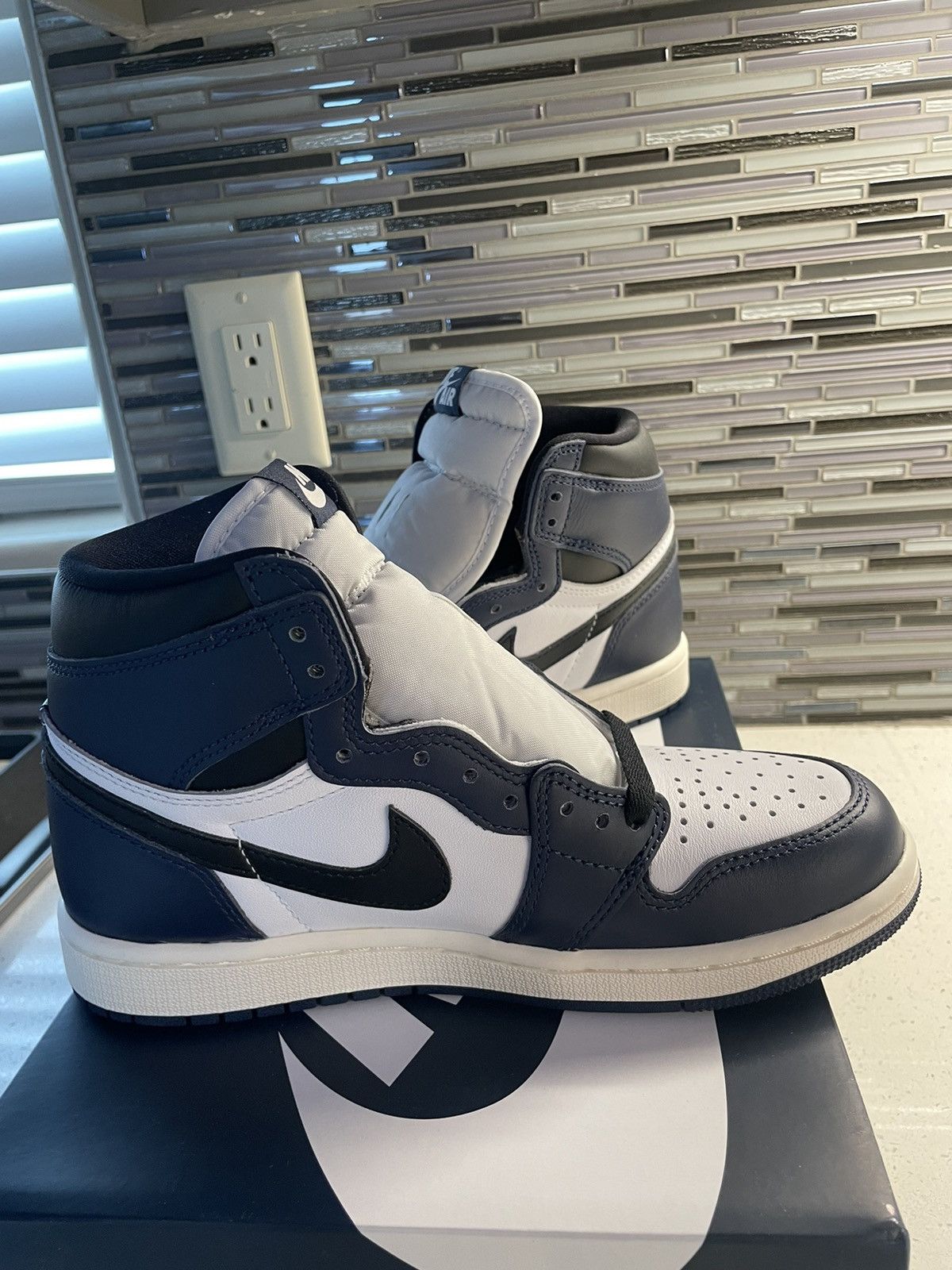 Nike Jordan 1 midnight navy Size US 6.5 / EU 39-40 - 3 Thumbnail
