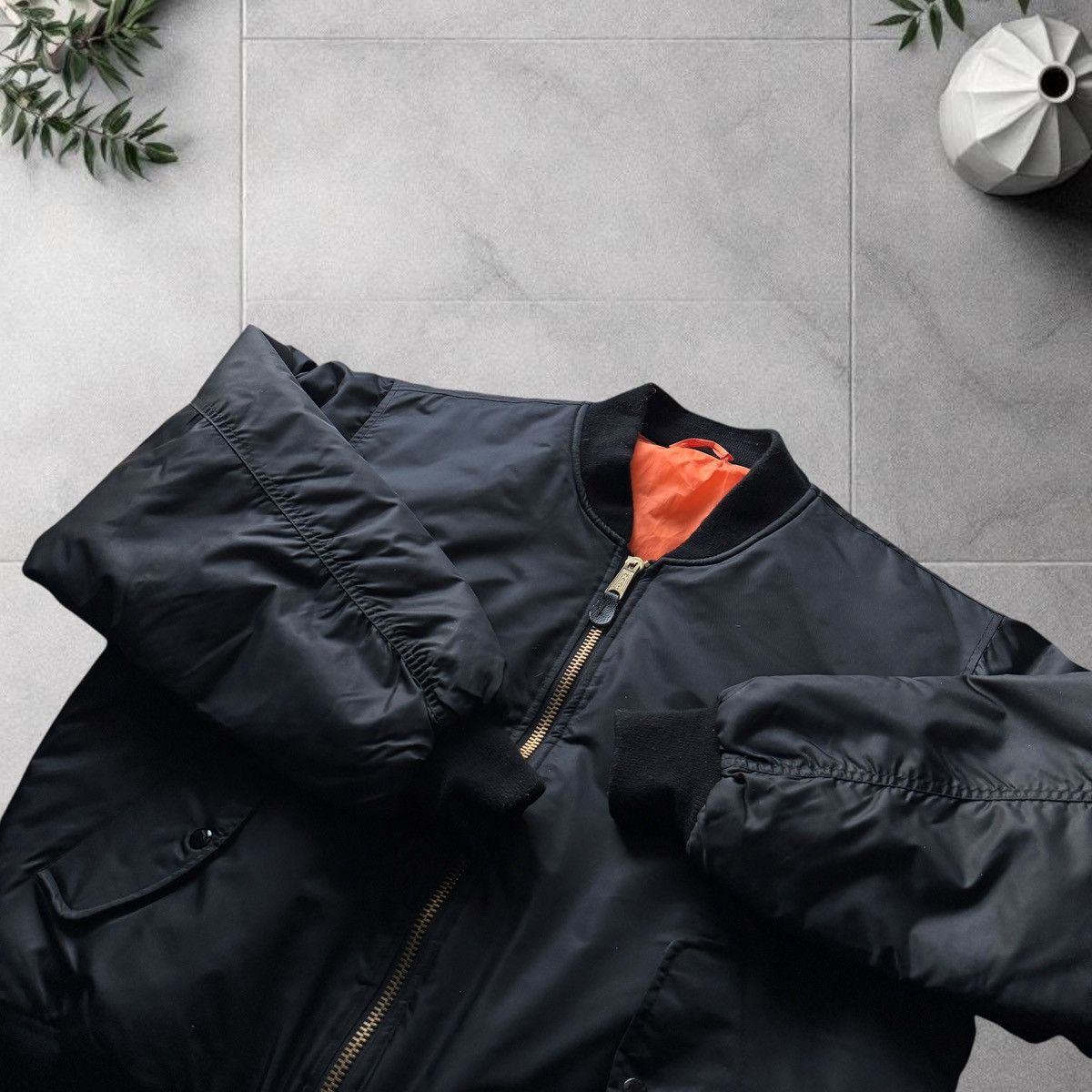 Vintage Vintage MA-1 Bomber Military Jacket Orange Lining Army Size US L / EU 52-54 / 3 - 7 Thumbnail