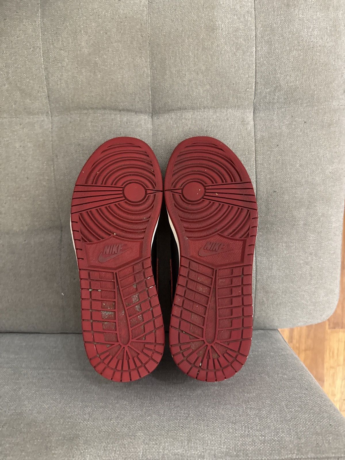 Nike Nike Air Jordan 1 Bred Size US 12.5 / EU 45-46 - 6 Thumbnail