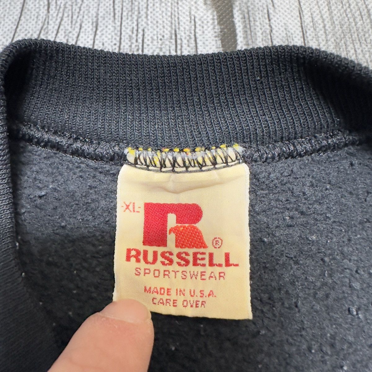Russell Athletic × Vintage Vintage Russell sweatshirt Size US XL / EU 56 / 4 - 4 Thumbnail