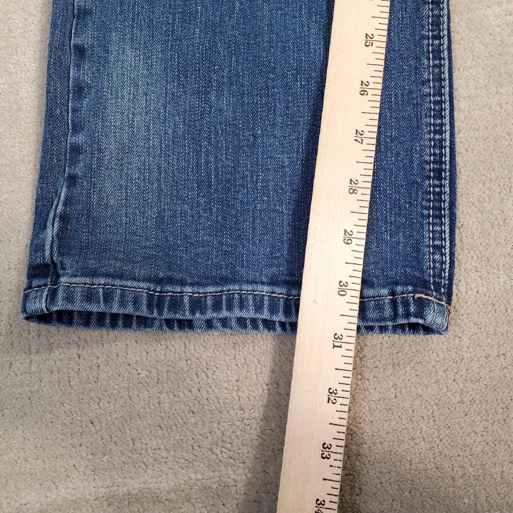 Vintage Rock & Roll Cowboy Jeans Vintage 46 Mens 38x32 Revolver Slim Straight Leg Rodeo Denim Blue Cotton Logo Pockets Size US 38 / EU 54 - 5 Thumbnail