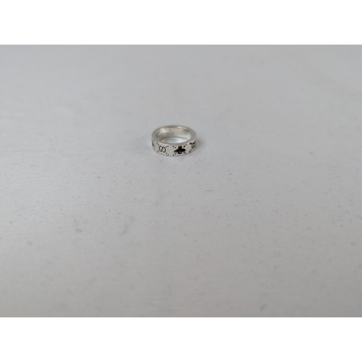 Gucci o1rshd1 Size: 17 / Bee Engraved Ring in Silver Size ONE SIZE - 1 Thumbnail