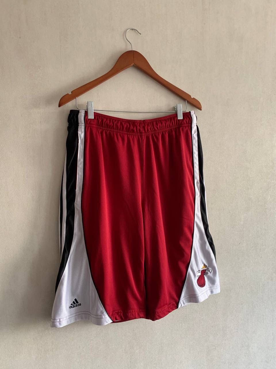 Adidas Miami Heat Adidas Men's Basketball Shorts L Size US 34 / EU 50 - 2 Thumbnail