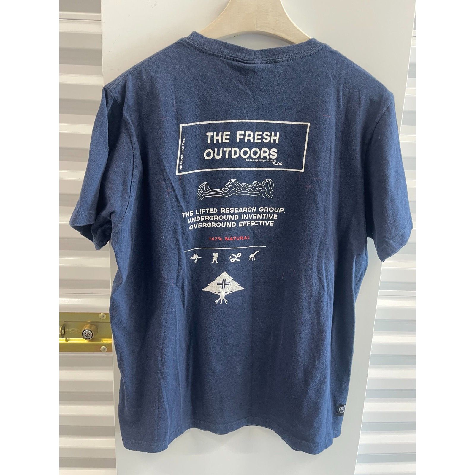 LRG VTG Y2K LIFTED RESEARCH GROUP NATURE DOWN FROM EARTH URBAN S Size US L / EU 52-54 / 3 - 2 Thumbnail