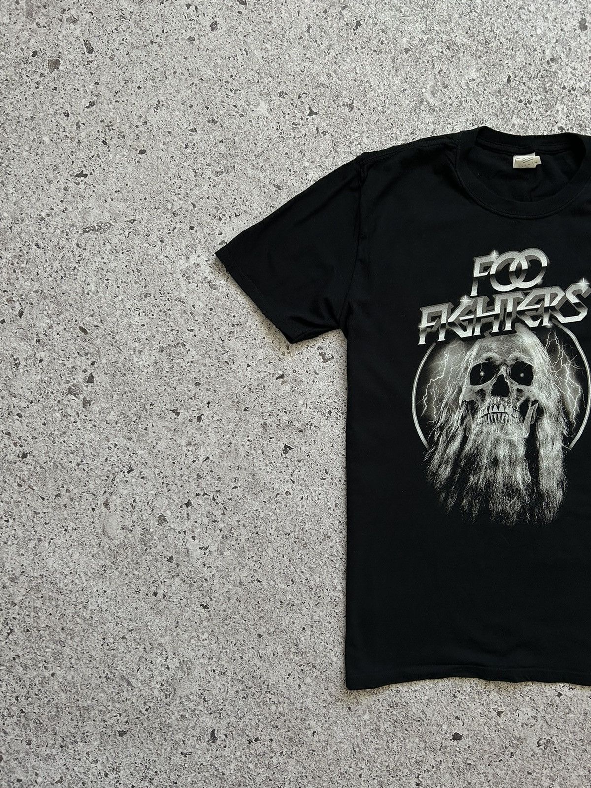 Band Tees Vintage Foo Fighters Skull Logo Rock Band Tee Size US XL / EU 56 / 4 - 3 Thumbnail