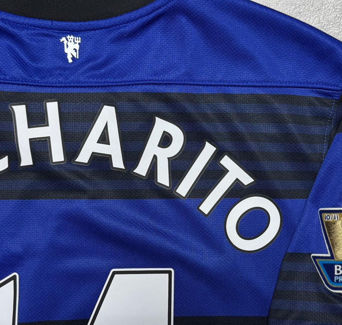 Nike Nike Manchester United 2011 Away Shirt Jersey #14 Chicharito Size US S / EU 44-46 / 1 - 15 Thumbnail
