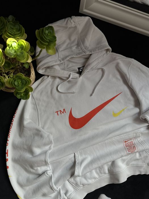 black and gold nike womens sweatsuit