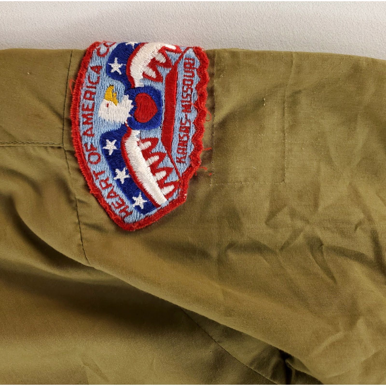 Vintage VINTAGE Boy Scouts America Shirt Short Sleeve Green Mens M 70s Coll arless Summer - Missing button stains patches sewn on Size US M / EU 48-50 / 2 - 6 Thumbnail