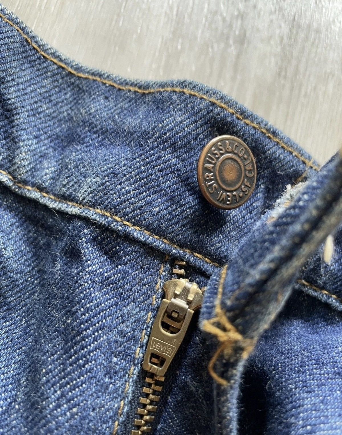 Levi's Vintage 80s 540 Levis Leather Tab Jeans Sz 36x34 Made In USA Size US 35 - 10 Thumbnail