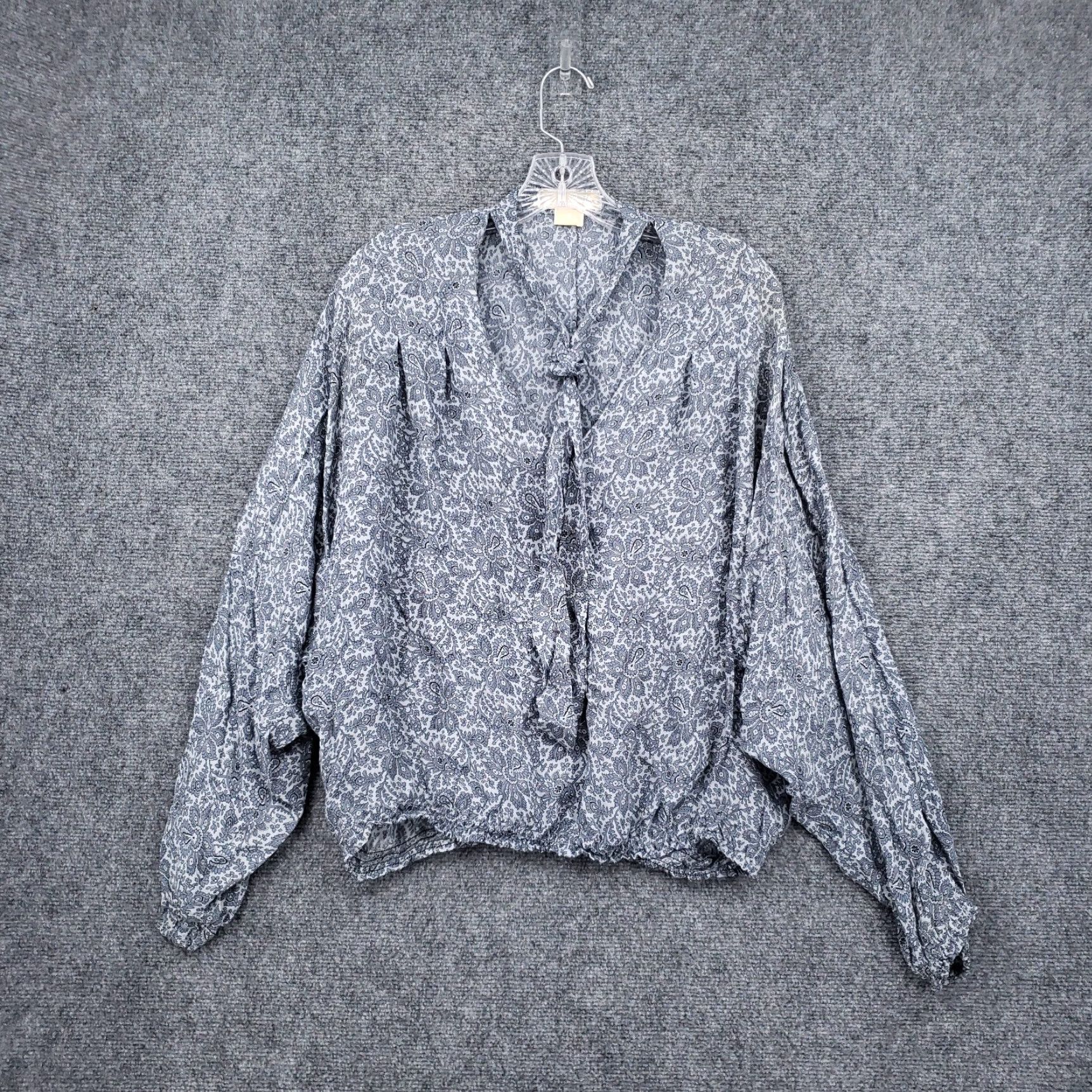 Michael Kors Michael Kors Top Blouse Womens S Gray Floral Silk Tie Neck Long Sleeve Size S / US 4 / IT 40 - 2 Thumbnail