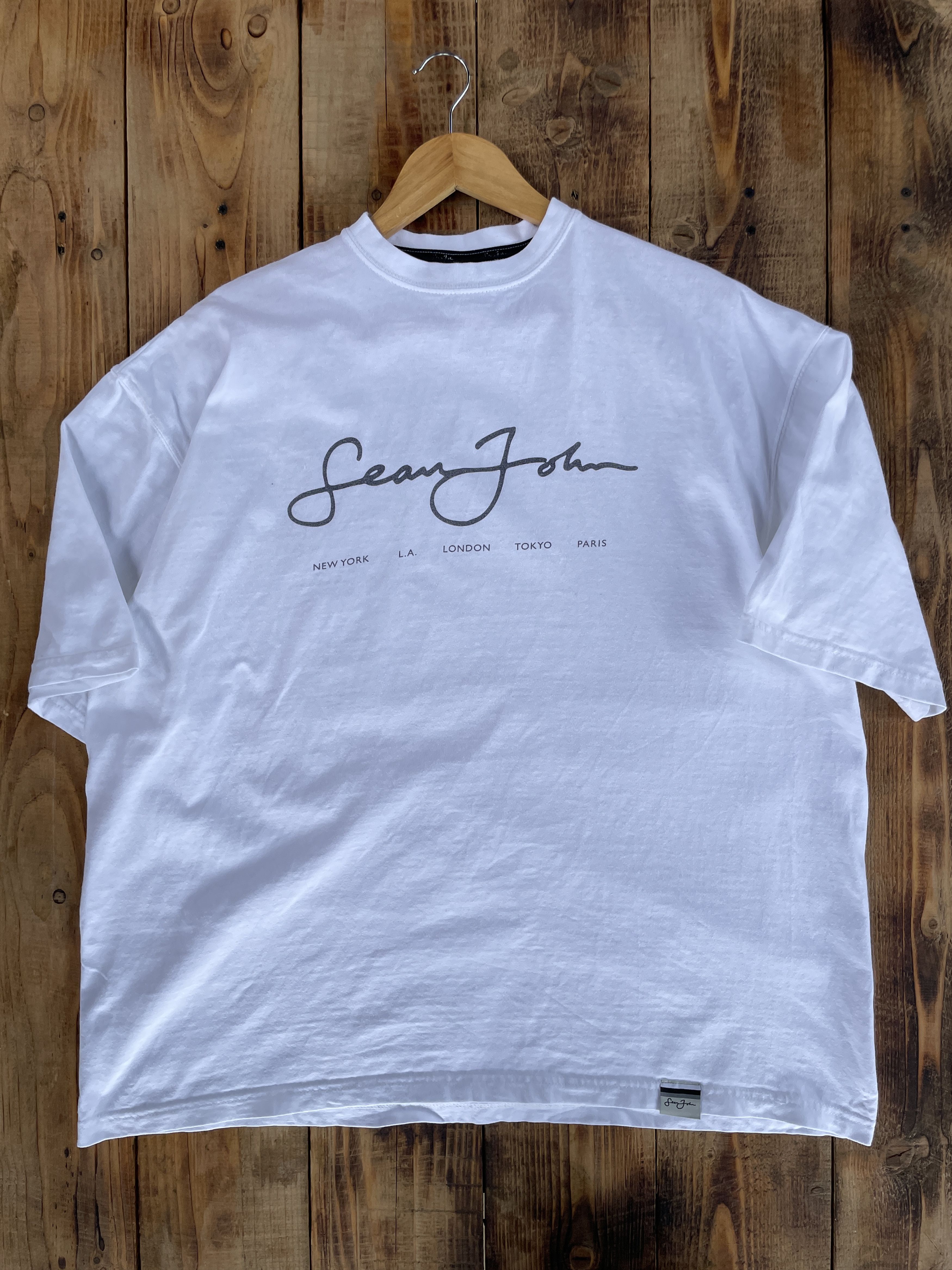 Sean John Sean John Vintage Y2K White Oversized T-Shirt Size XL Size US XL / EU 56 / 4 - 1 Thumbnail