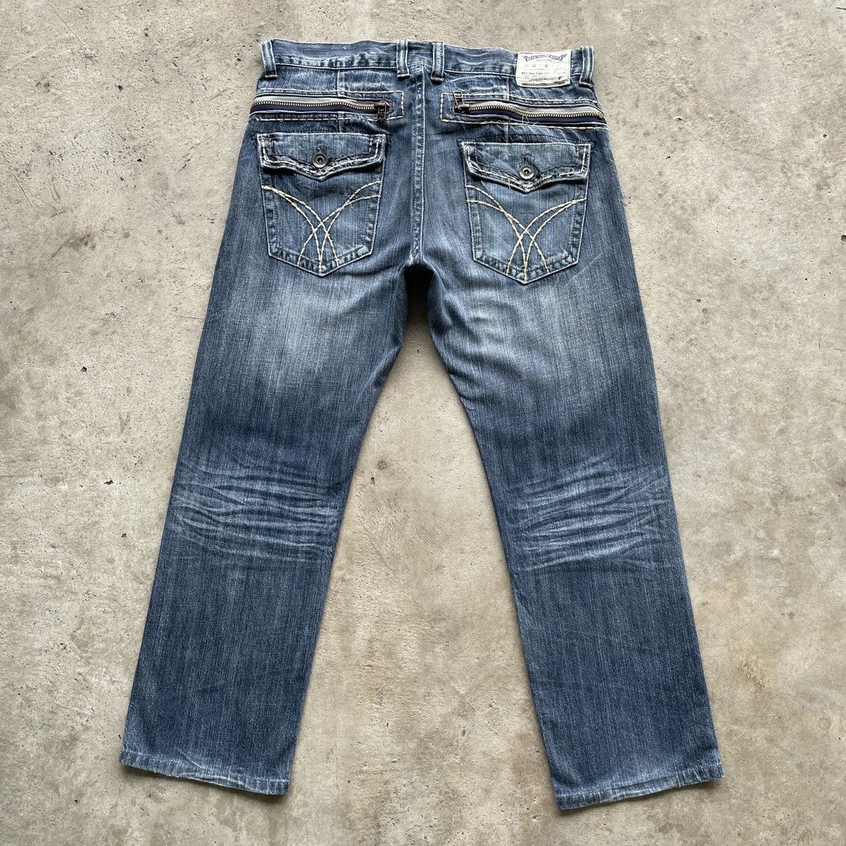 Japanese Brand Vintage Distressed Japanese Faded Denim Jeans Pants W35x28.5 Size US 35 - 12 Thumbnail