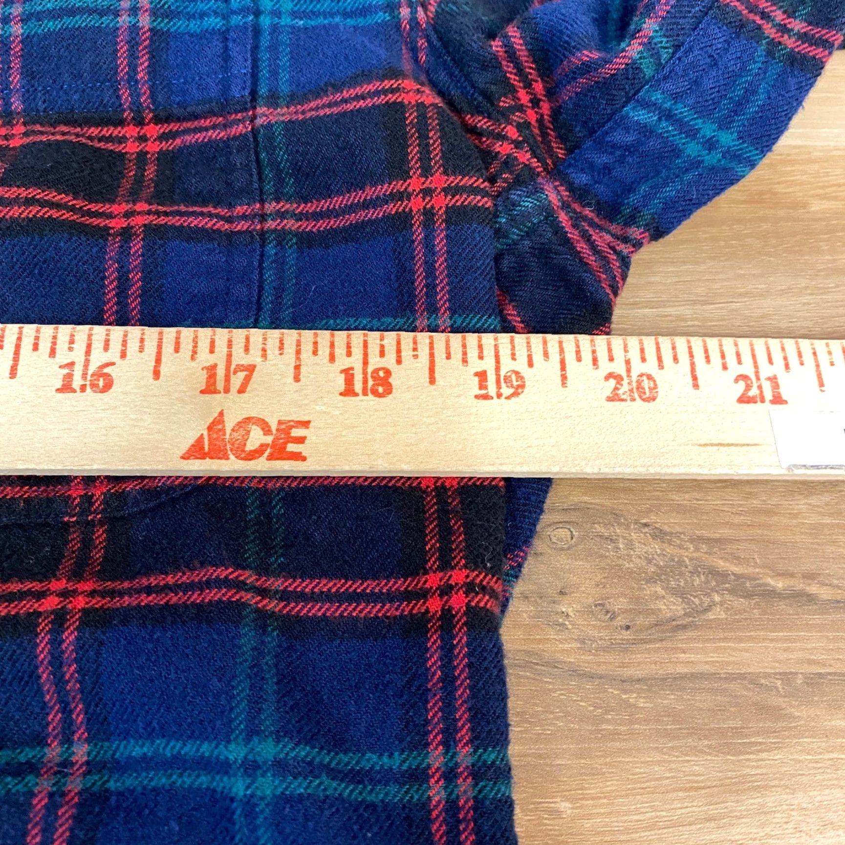 J.Crew J.Crew Shirt Mens Small Plaid Button Up Flannel Long Sleeve Blue Red Green Size US S / EU 44-46 / 1 - 7 Thumbnail