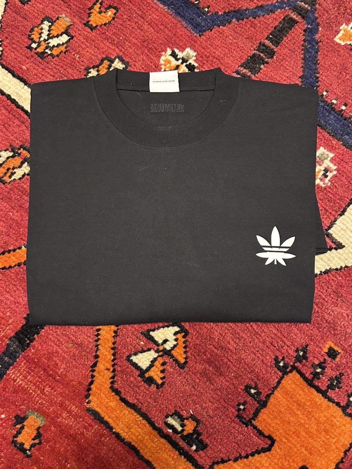 Vetements Vetements Weed Tee oversized Size US XS / EU 42 / 0 - 5 Thumbnail
