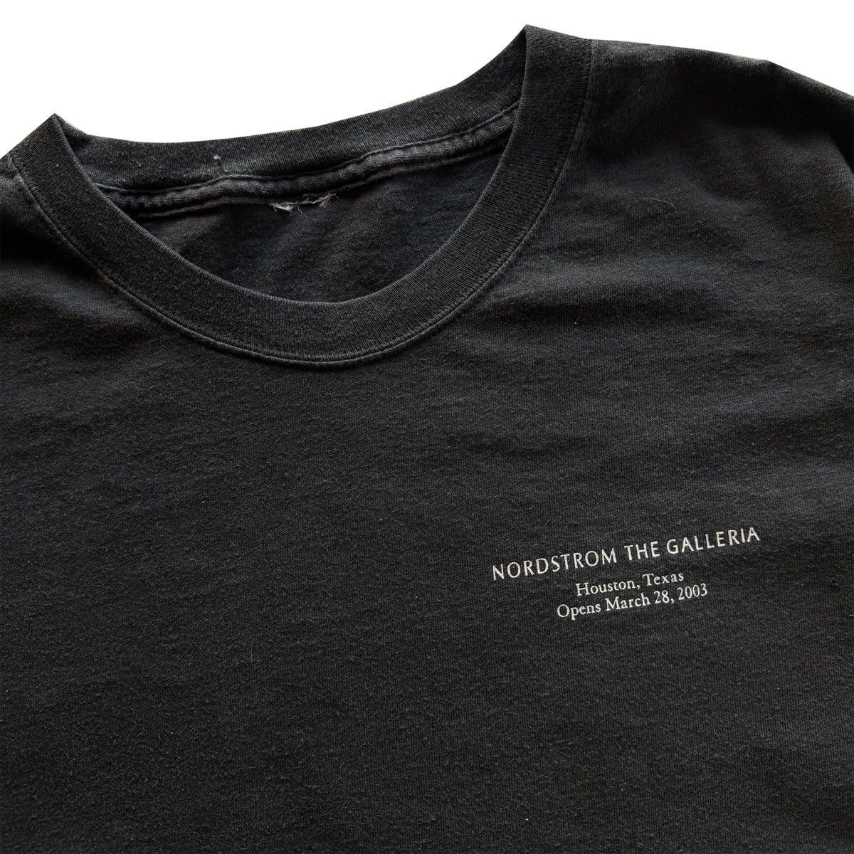 Vintage 2003 Vintage Nordstrom Galleria Planet Wow Tee Size US XL / EU 56 / 4 - 8 Thumbnail