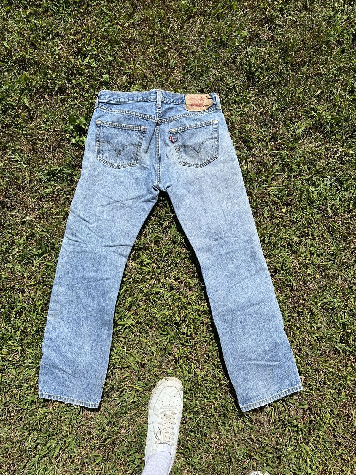 Levi's × Levi's Vintage Clothing × Vintage Vintage Levi’s 501 33x32 Size US 33 - 2 Thumbnail