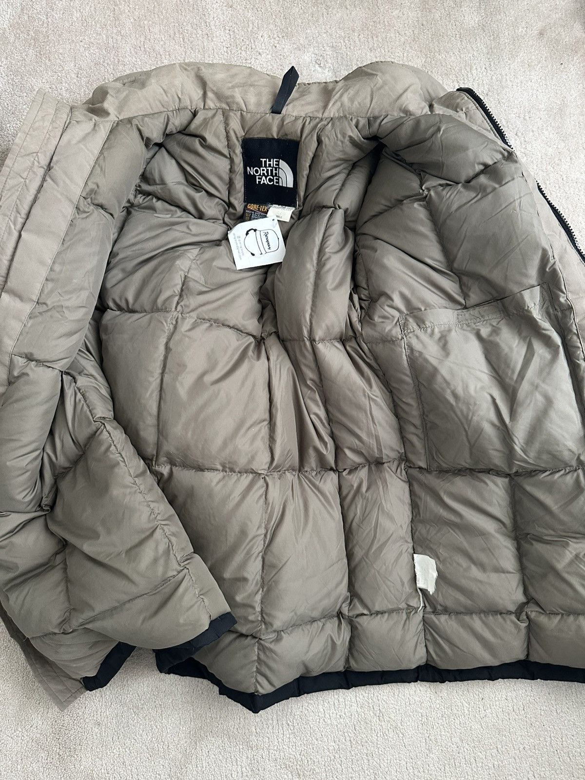 The North Face Vintage The North Face Gore-Tex Shell Puffer Jacket Small Size US S / EU 44-46 / 1 - 8 Thumbnail