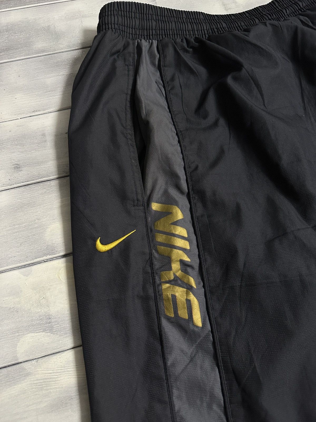 Nike Rare Vintage Pants Nike Swoosh Streatwear Y2K style Size US 32 / EU 48 - 2 Thumbnail