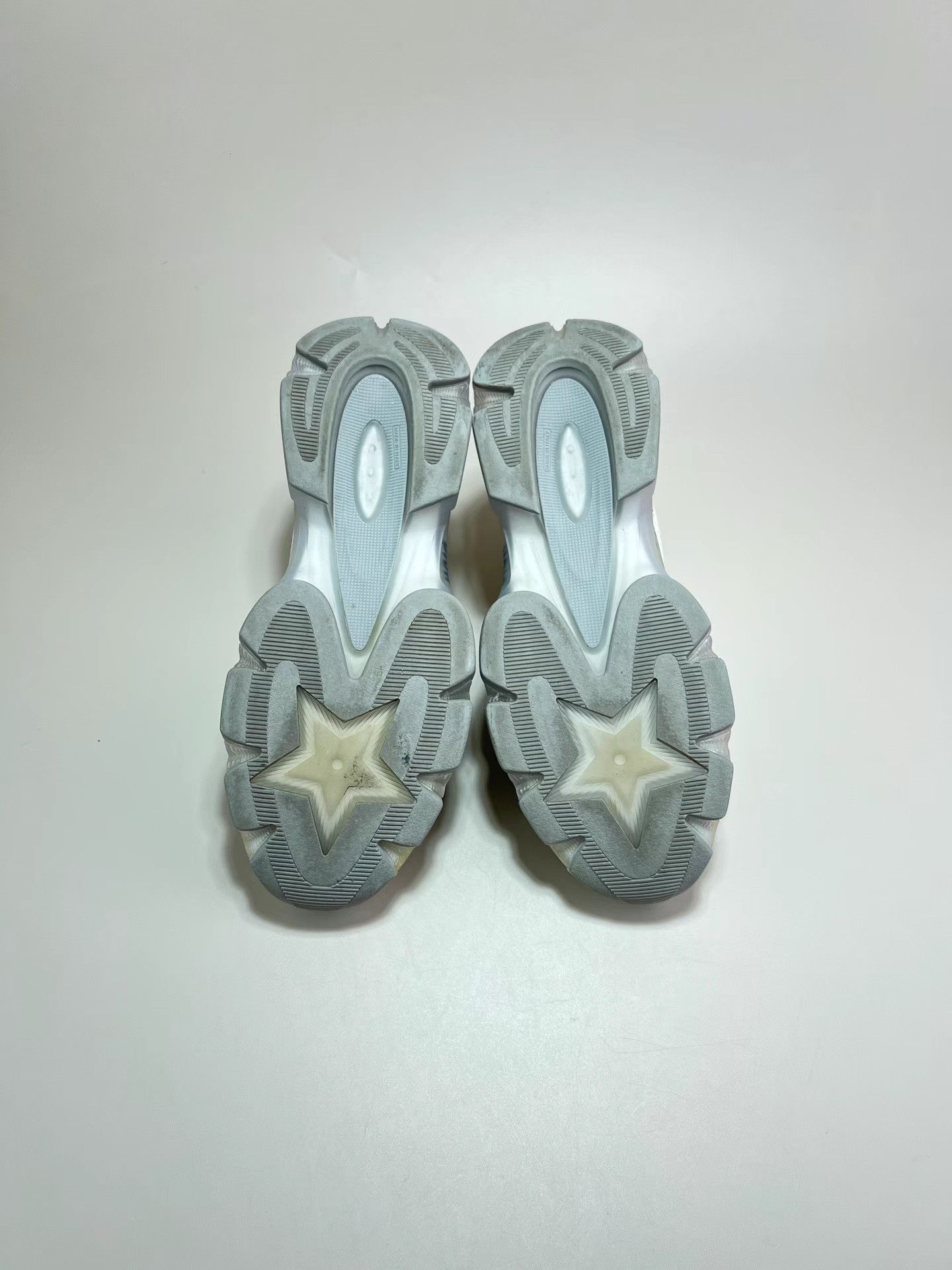 Dior DIOR Gray & White Oblique Sneakers Size US 8.5 / IT 38.5 - 4 Thumbnail