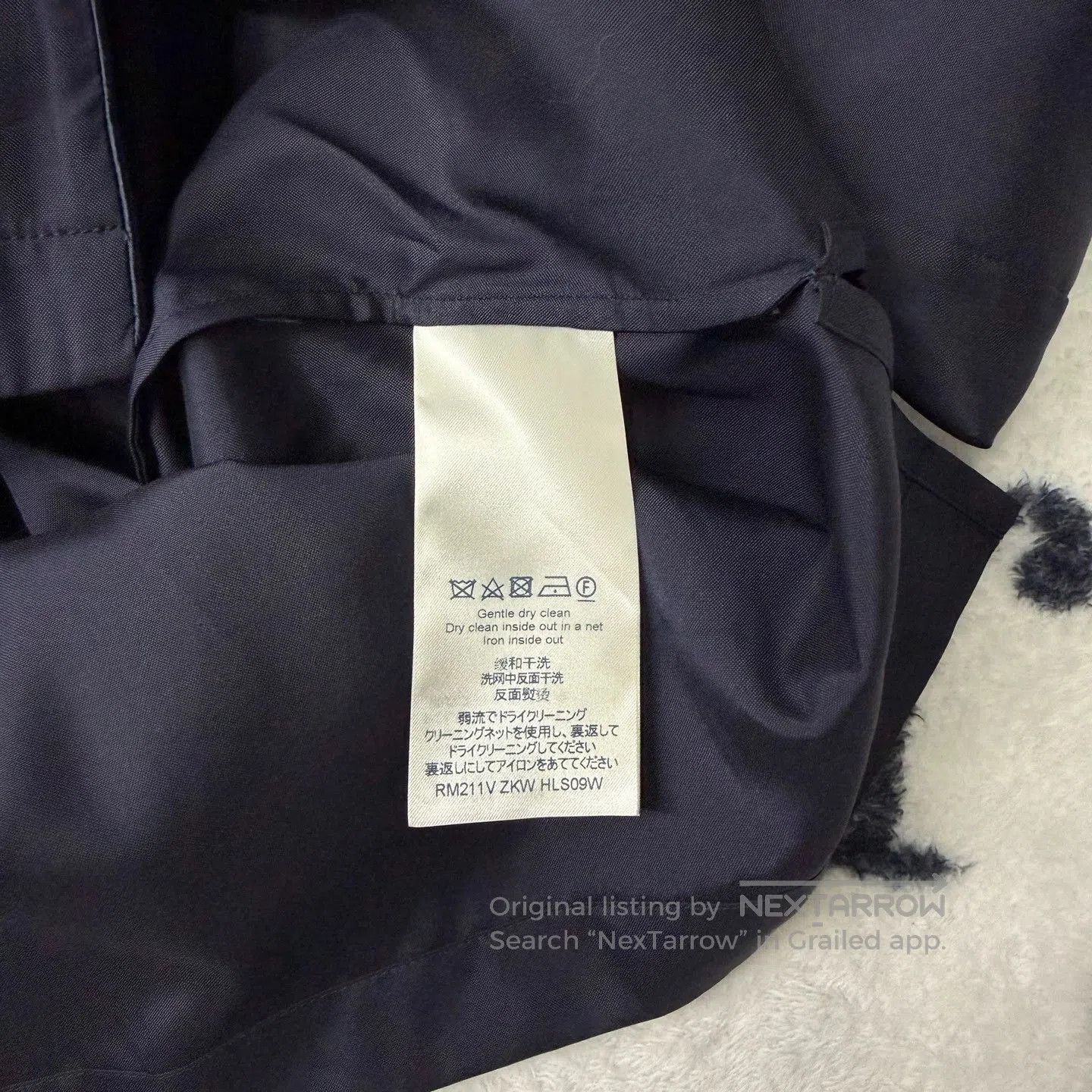 Louis Vuitton LV Blue Embroidered Silk Coat. Size US XL / EU 56 / 4 - 4 Thumbnail