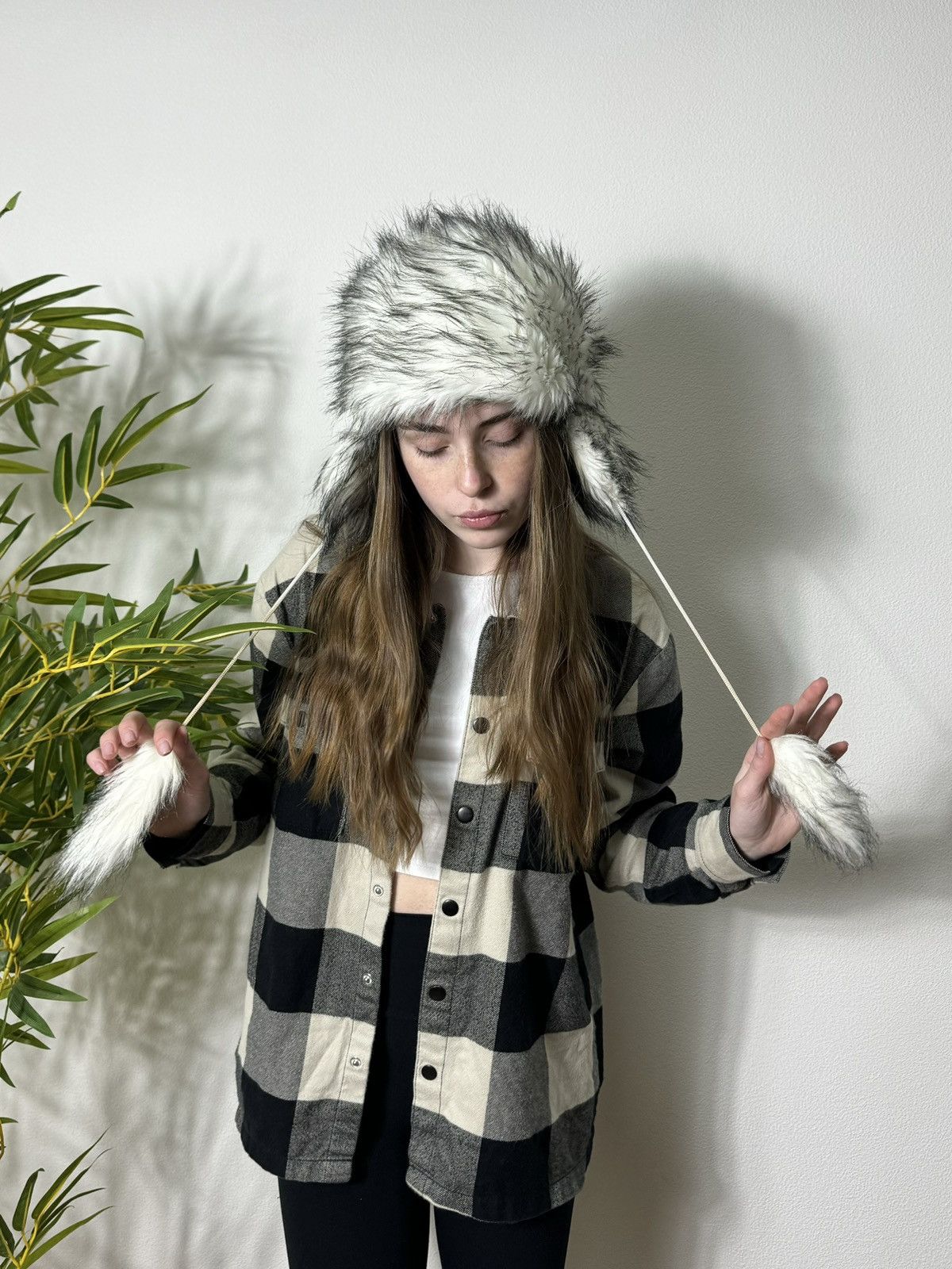 Vintage CUTE Y2K FLUFFY FUR MOHAIR USHANKA VOLUME AVIATOR HAT Size ONE SIZE - 1 Thumbnail