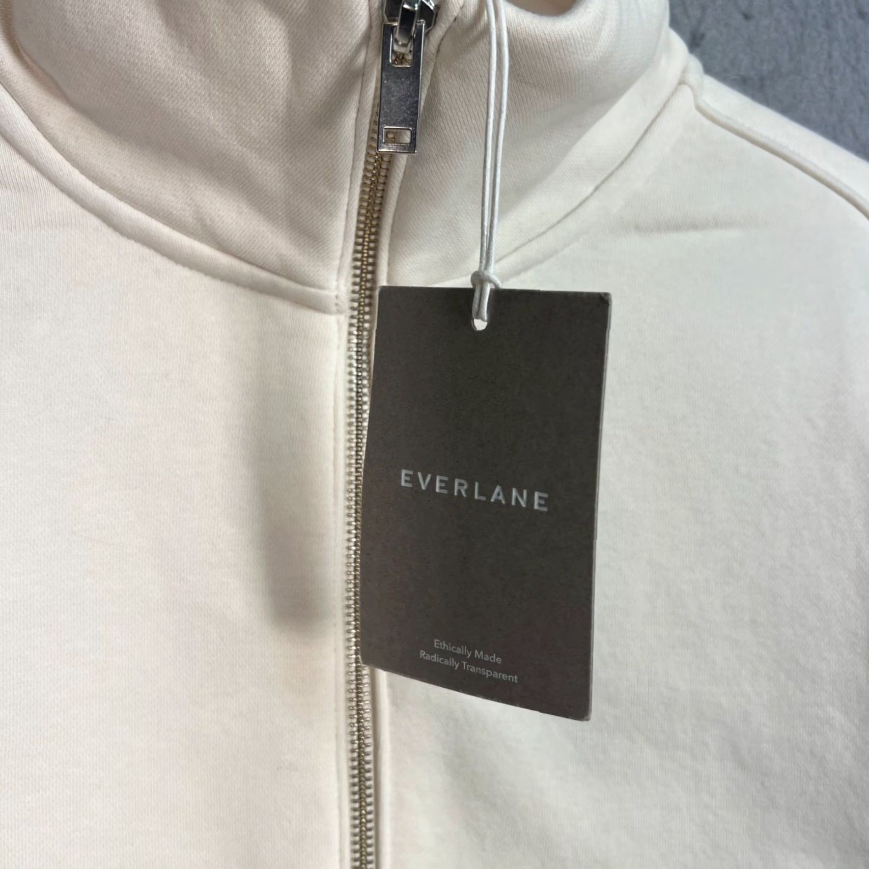 Everlane Everlane Sweatshirt Womens 2XS Pullover White Recycled Cotton Fleece Logo Long Sleeve Solid Warm Winter Fall 2XS Womens Pullover Sweatshirt N/A Size XXS / US 00 / IT 34 - 5 Thumbnail