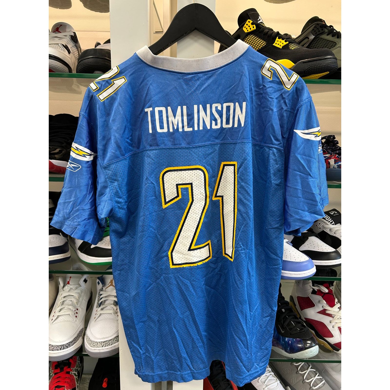 Reebok San Diego Chargers LaDainian Tomlinson #21 jersey XL B12 Size US XL / EU 56 / 4 - 4 Thumbnail