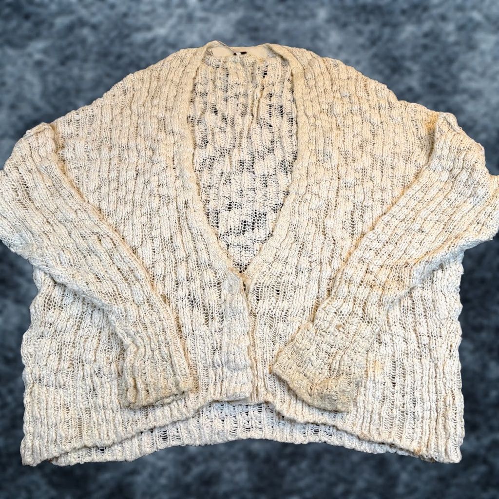 Free People VINTAGE Free People Cardigan Shirt Womens Small Oversized Knit Open-V Neck Ivory Long Sleeve Casual/Travel Knit Style Size S / US 4 / IT 40 - 1 Thumbnail