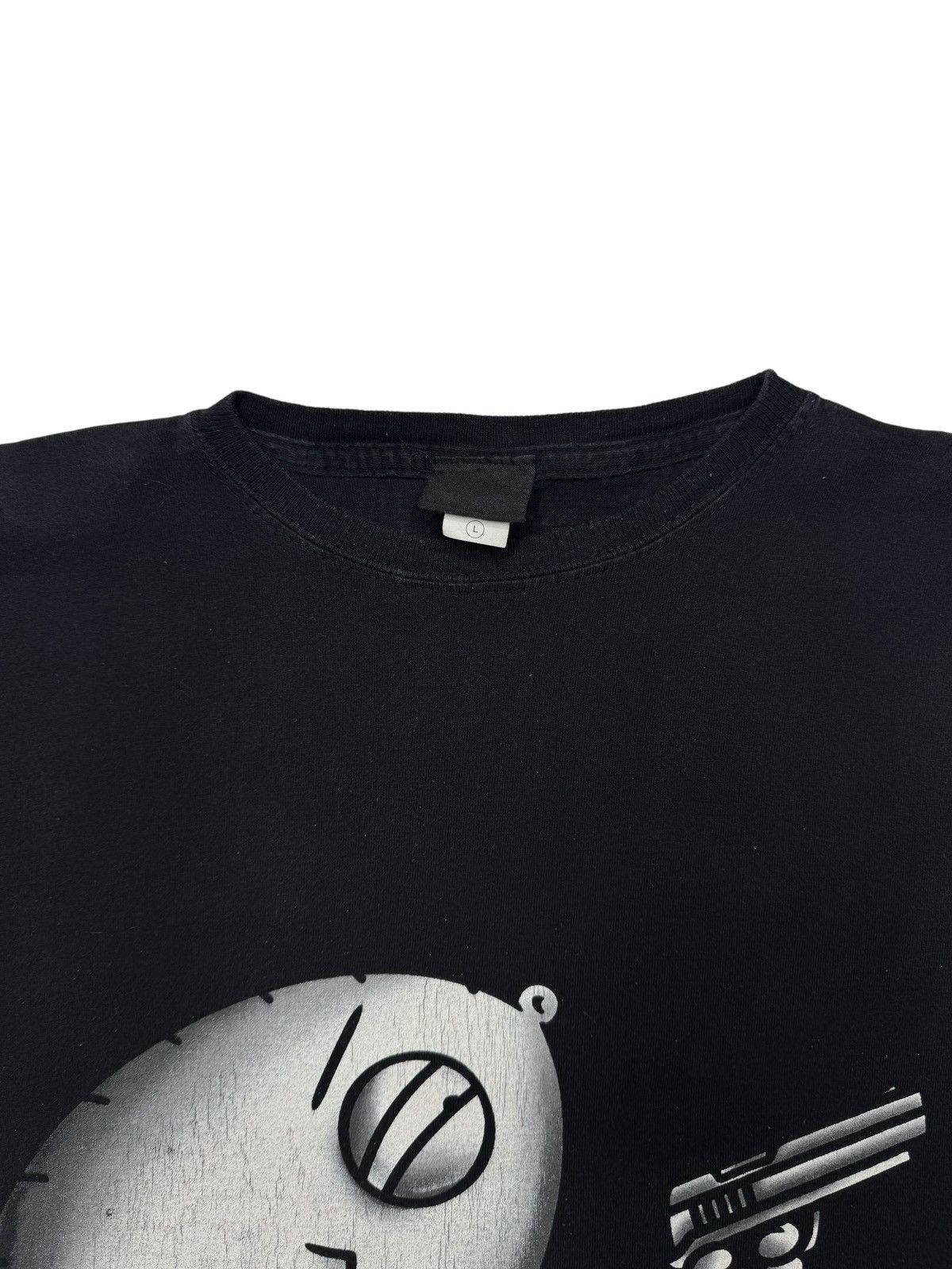Vintage Vintage Family Guy Resouveir Dogs Tee Shirt Size US L / EU 52-54 / 3 - 3 Thumbnail