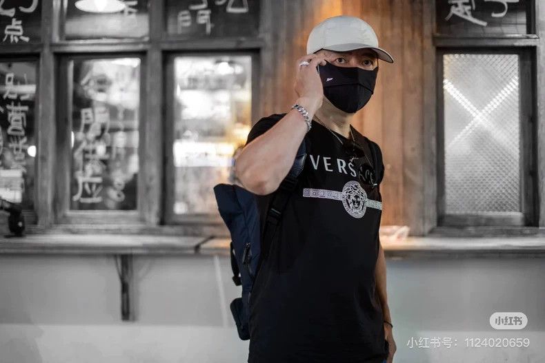 Versace Versace Simple short sleeves Size US XL / EU 56 / 4 - 1 Thumbnail