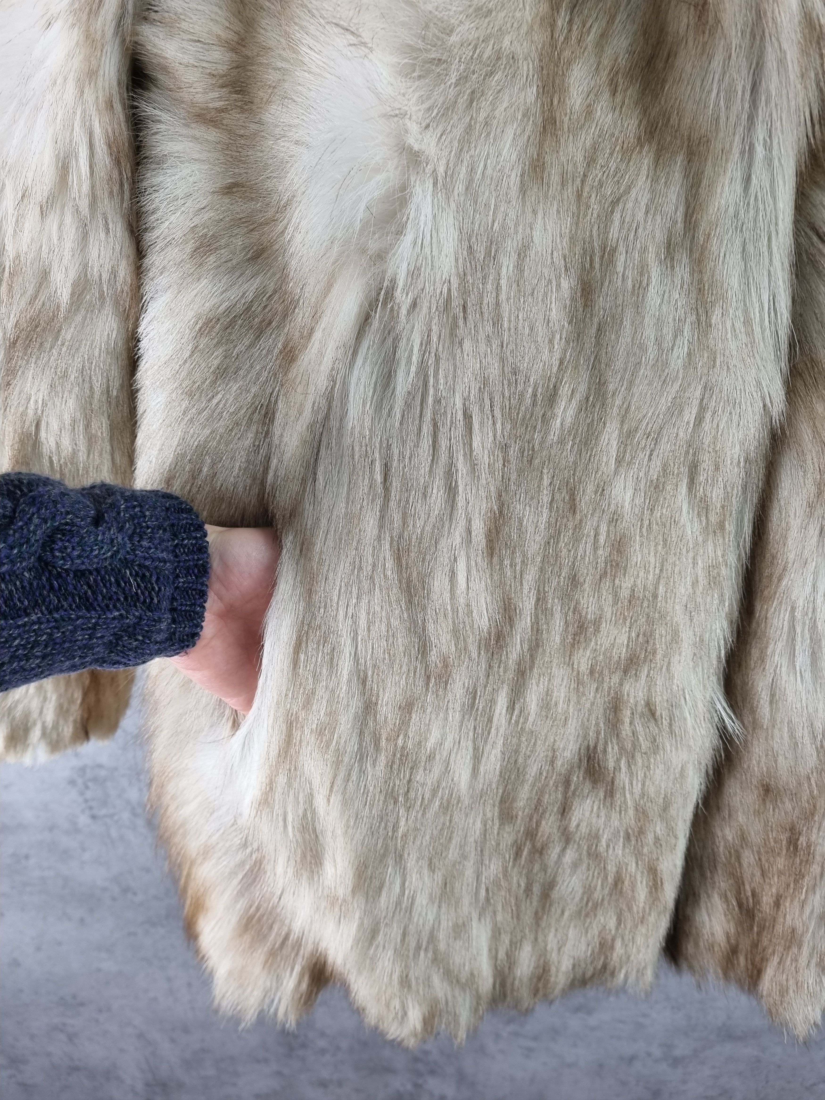 Vintage Vintage Hooded Gorgeous Real Fur Size M / US 6-8 / IT 42-44 - 16 Thumbnail