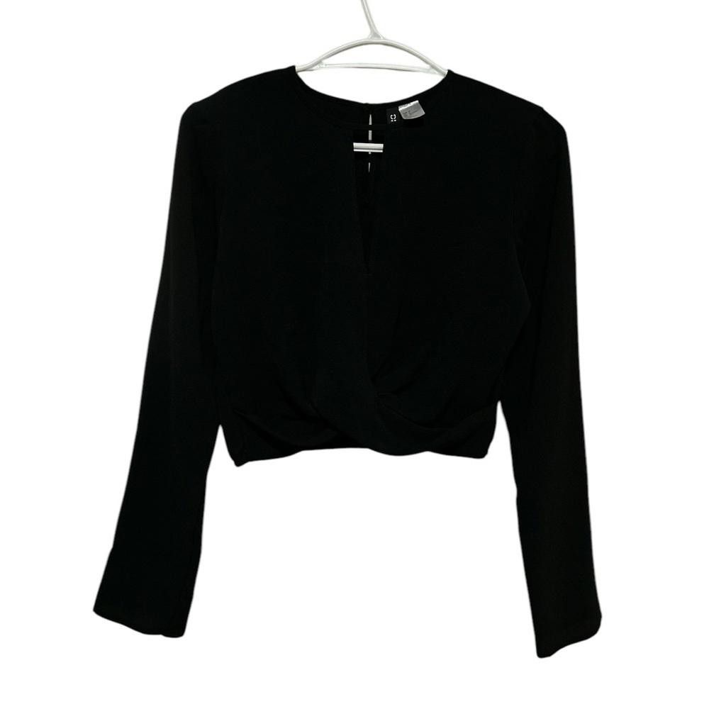 Divided NWOT divided Black long sleeve crop top Size S / US 4 / IT 40 - 1 Thumbnail
