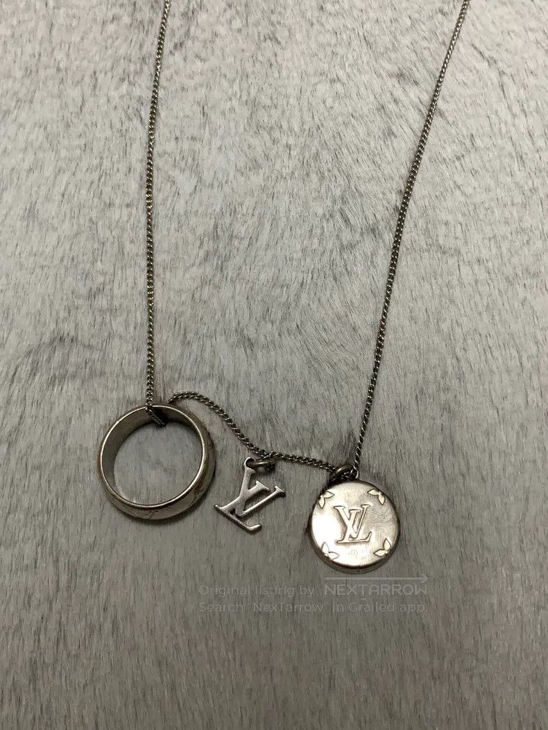 Louis Vuitton Louis Vuitton Pendant triple strand necklace Size ONE SIZE - 2 Thumbnail