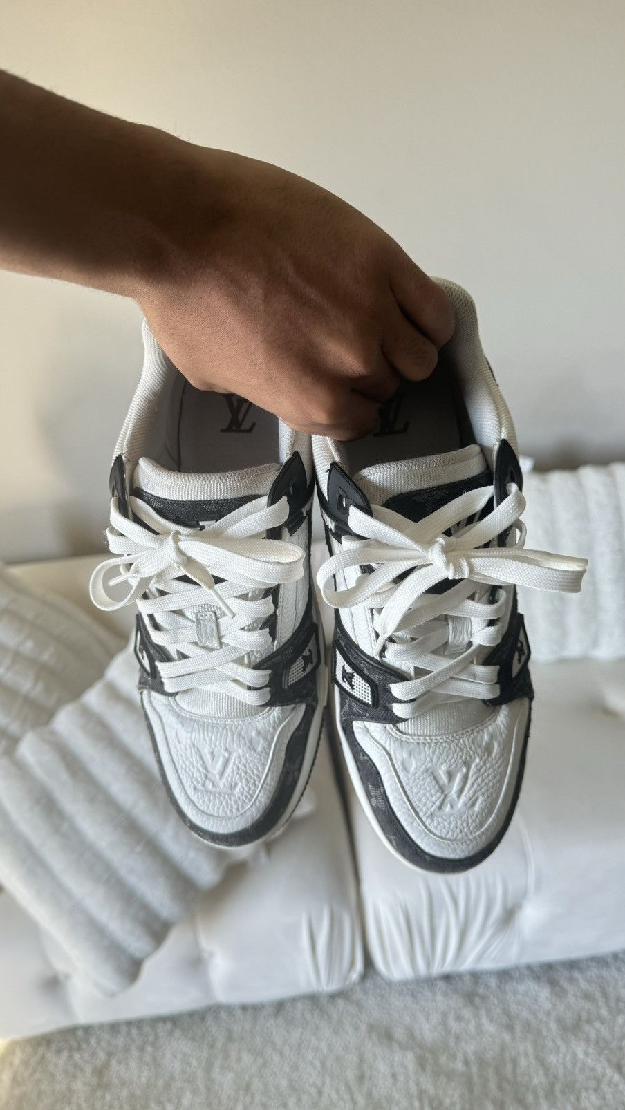 Louis Vuitton LV TRAINERS 1A9JGE Size US 6.5 / EU 39-40 - 2 Thumbnail