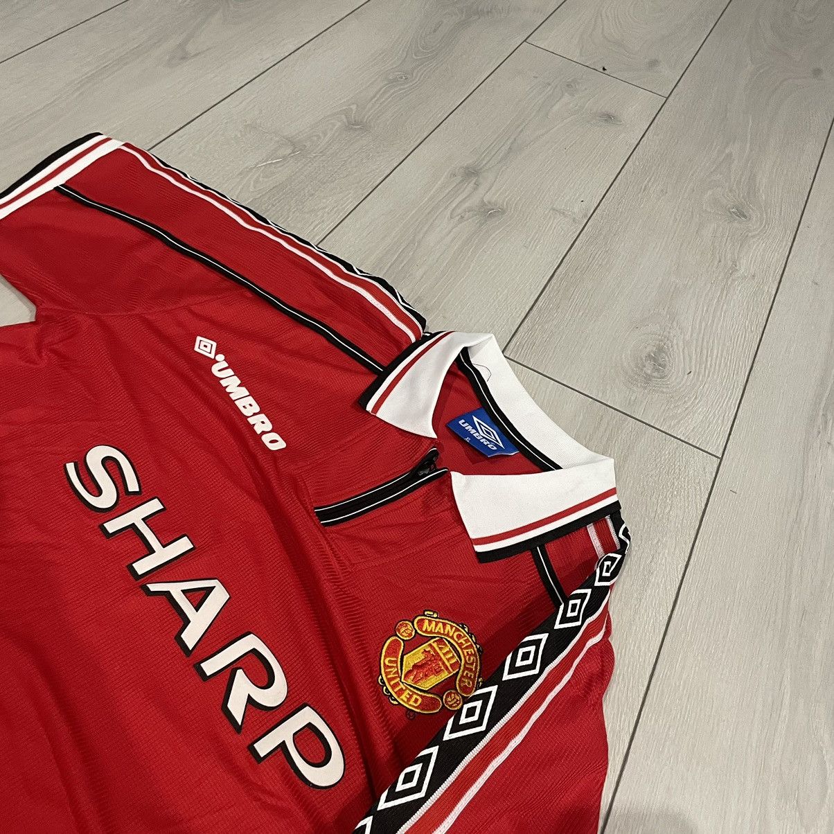 Manchester United Umbro Sharp Home Football jersey 90s shirt